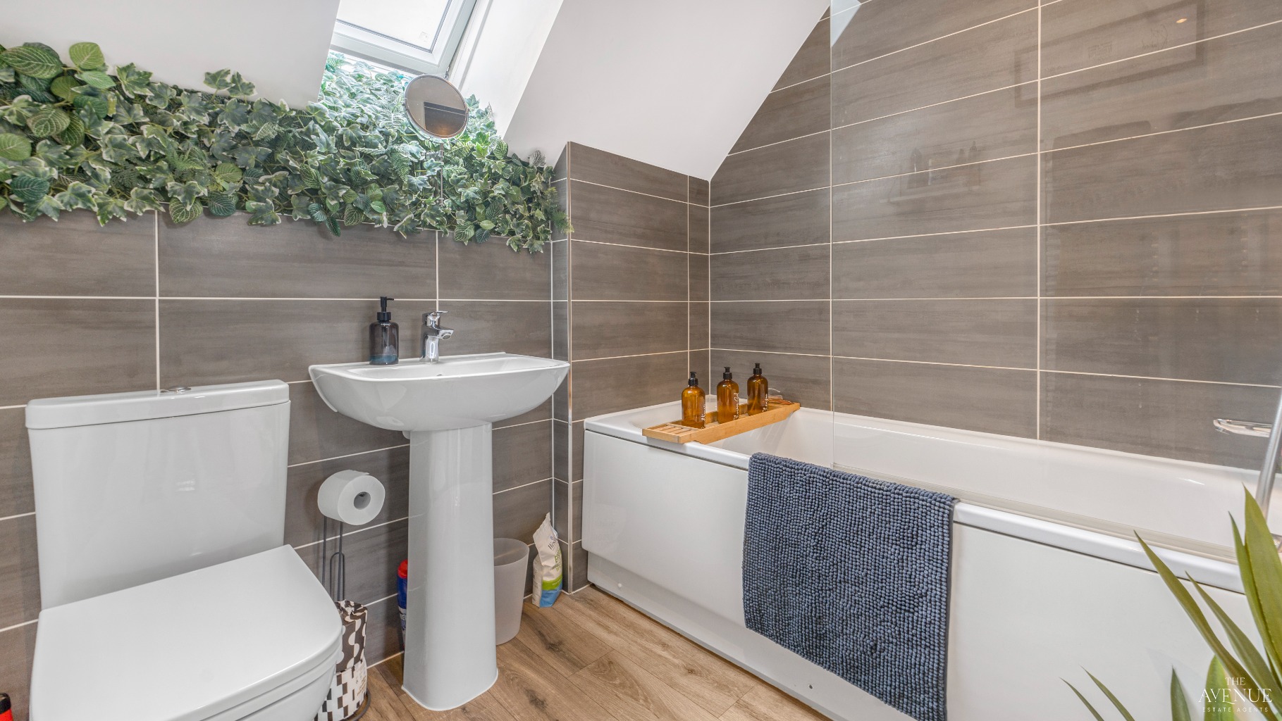 5 bed detached house for sale in Frankley Close, Hilton, Derby, Derbyshire, DE65 5PF 24