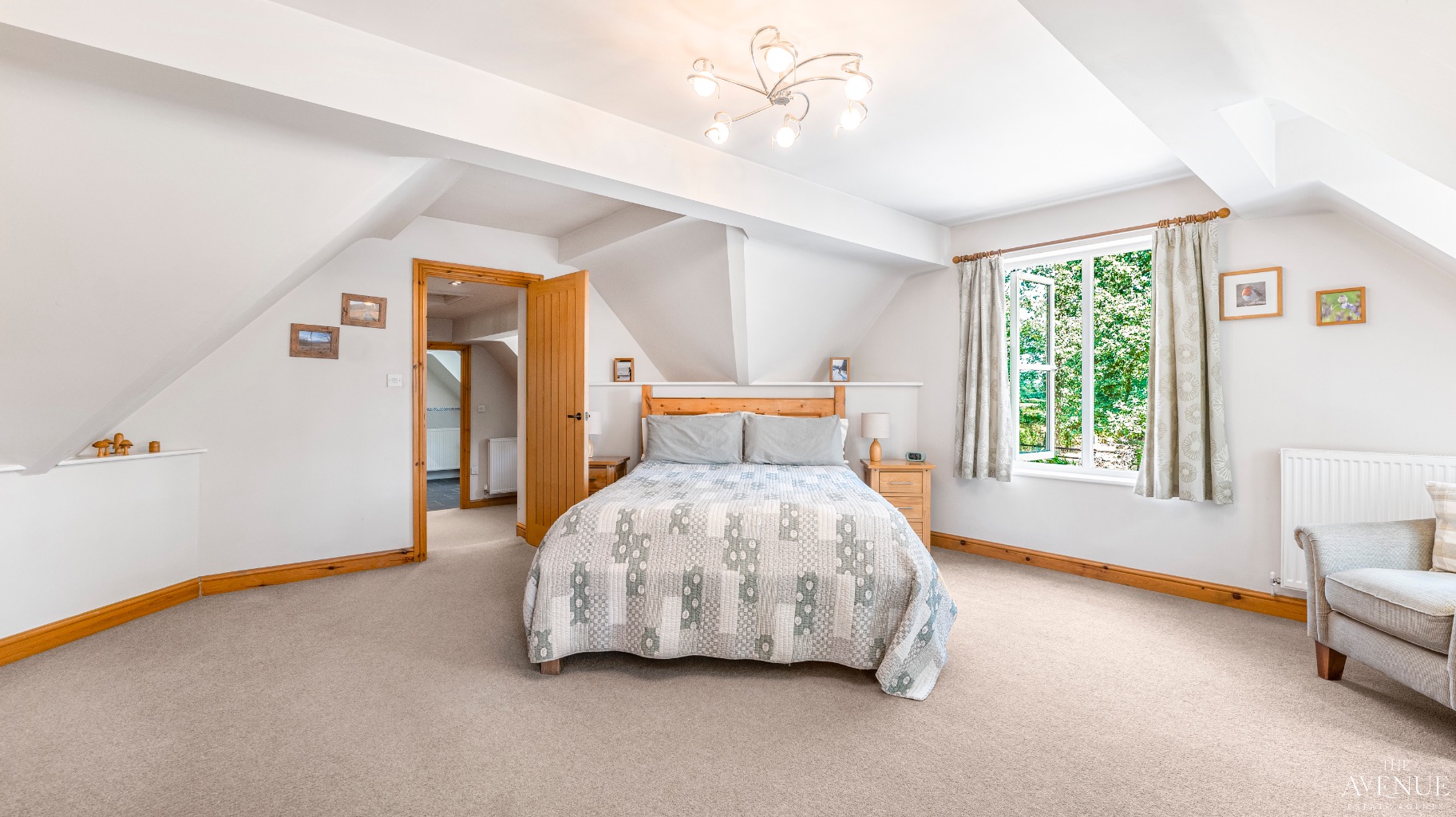4 bed detached house for sale in Barton Lodge, Lodge Hill, Church Broughton, Derbyshire, DE65 5AL  - Property Image 4
