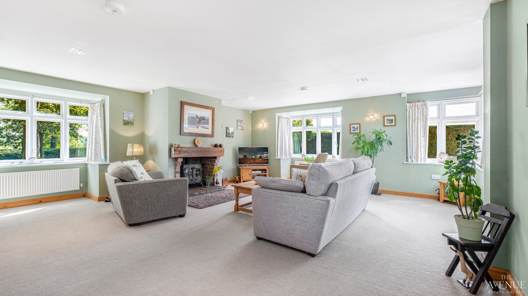 4 bed detached house for sale in Barton Lodge, Lodge Hill, Church Broughton, Derbyshire, DE65 5AL  - Property Image 11