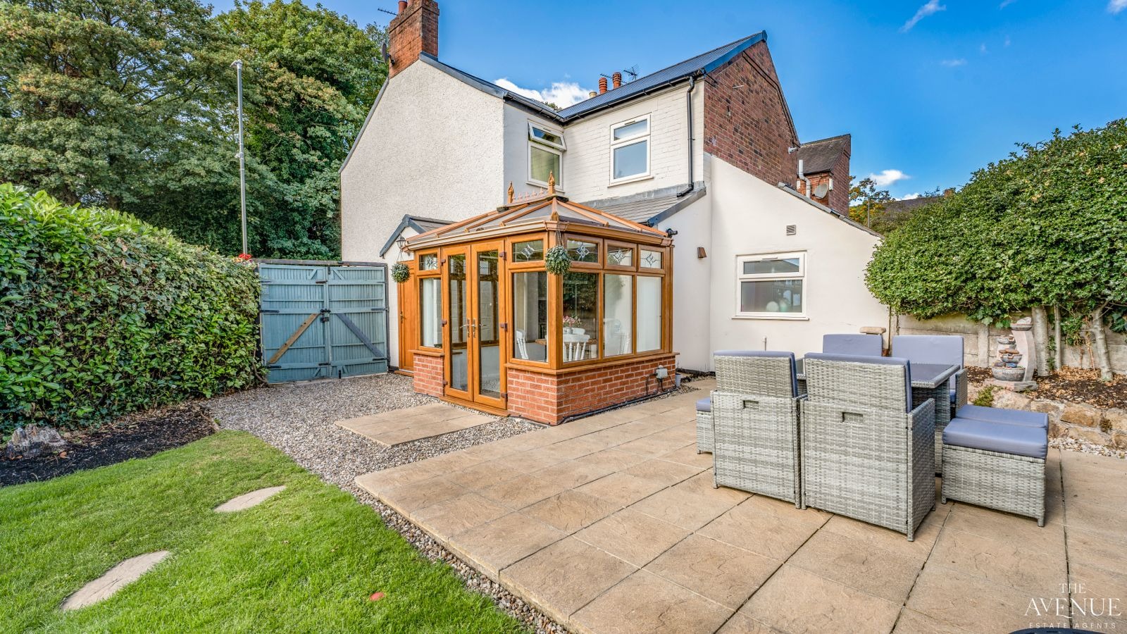 3 bed cottage for sale in The Green, Swanwick