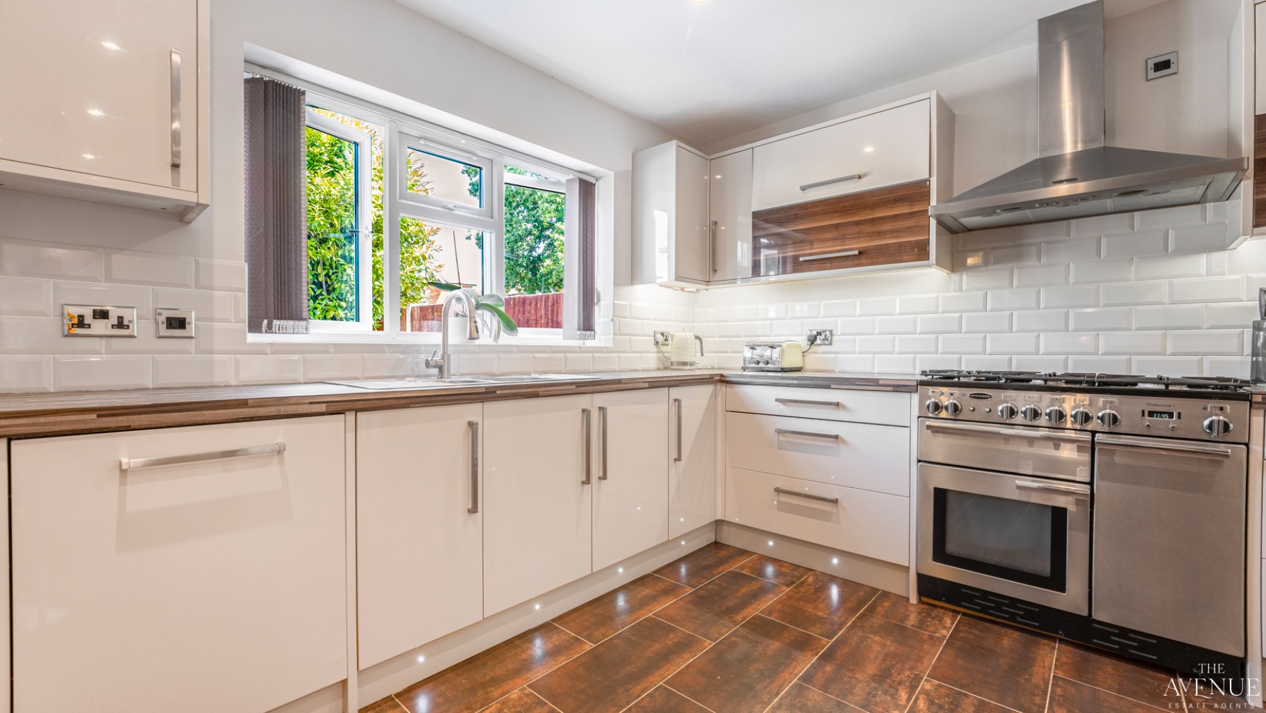 4 bed detached house for sale in High Lane West, West Hallam, Ilkeston, Derbyshire, DE7 6HQ 7