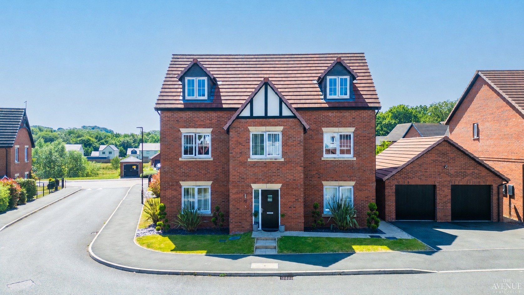 6 bed detached house for sale in Damstead Park Avenue, Alfreton  - Property Image 5