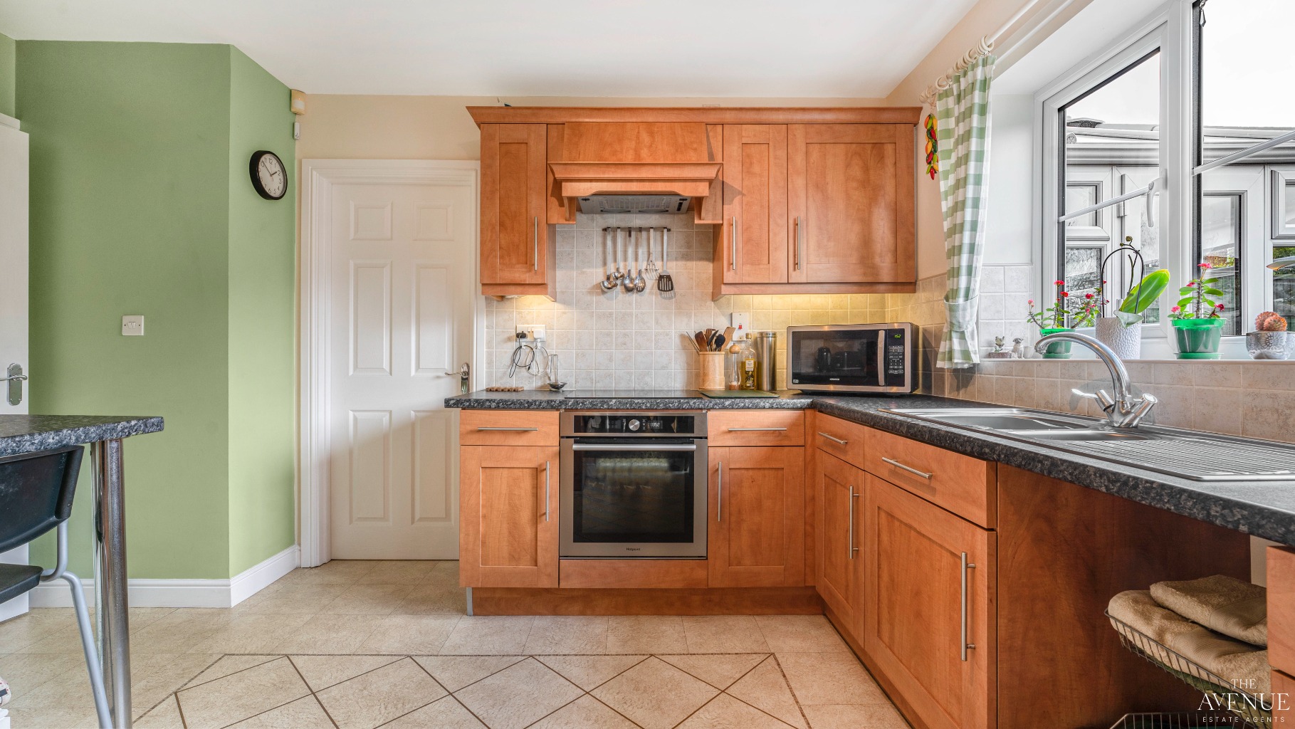 4 bed detached house for sale in Lark Hill, Swanwick 2