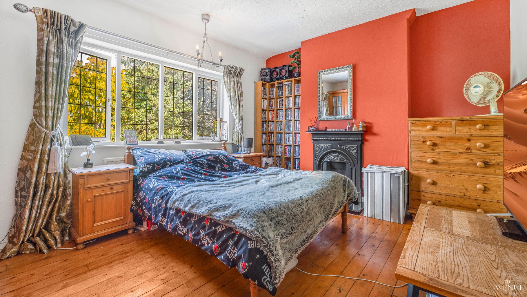 5 bed cottage for sale in Valley Cottage, Golden Valley 15