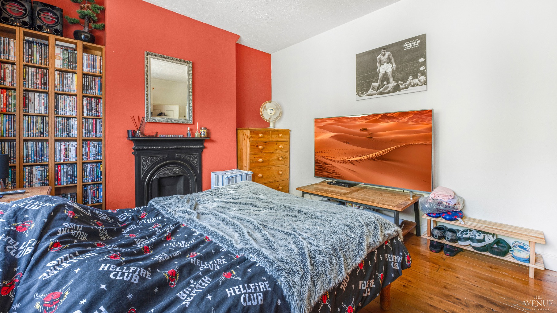 5 bed cottage for sale in Valley Cottage, Golden Valley  - Property Image 17