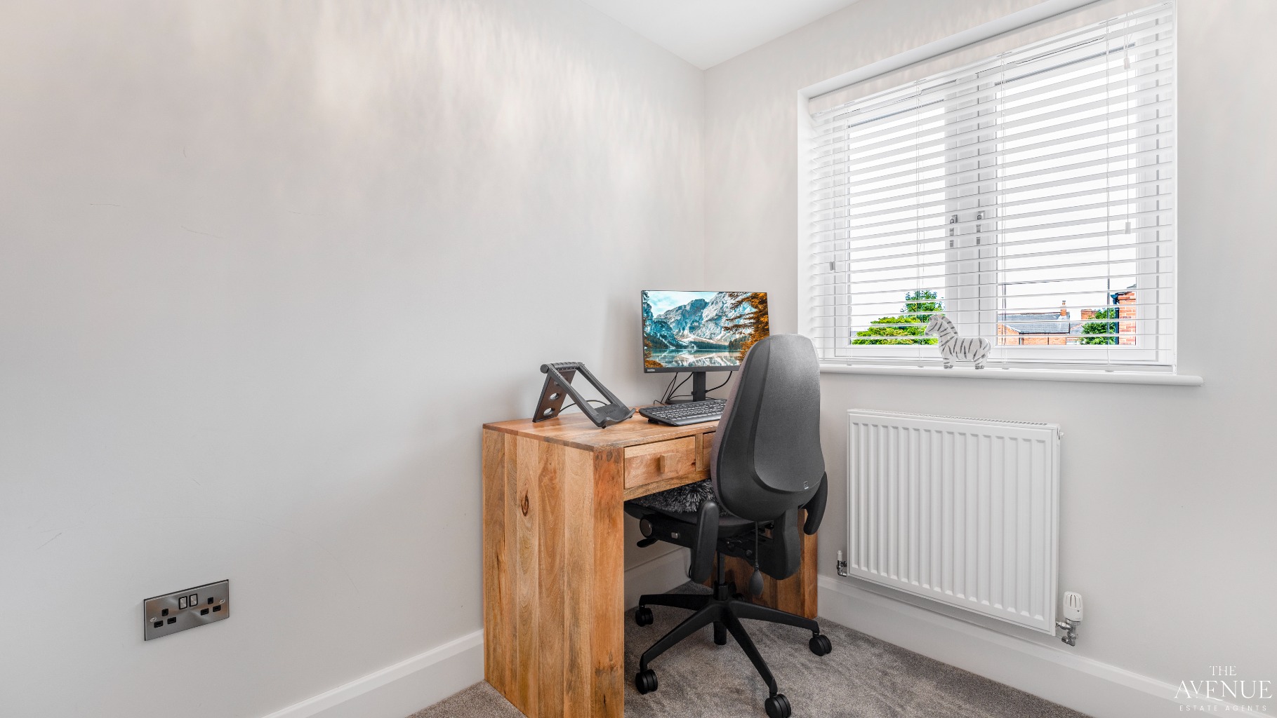 4 bed detached house for sale in Moor Farm Close, Newton 19