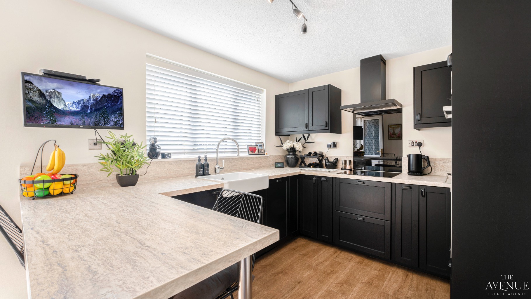 4 bed detached house for sale in Tiree Close, Tibshelf 1