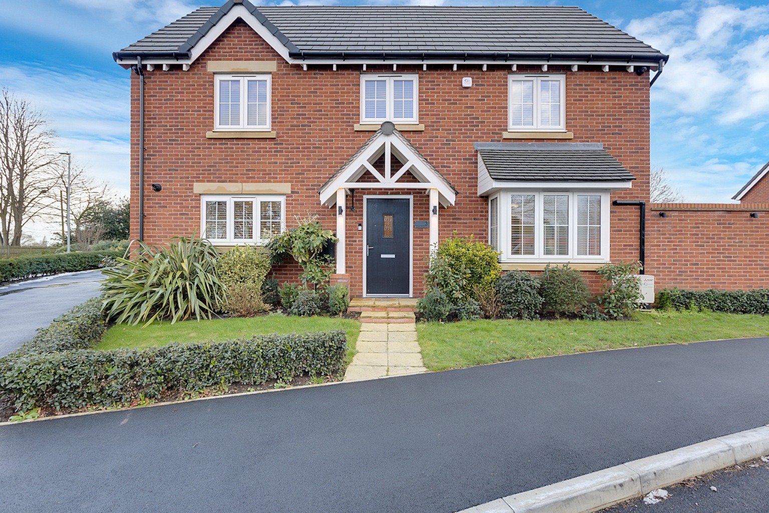 4 bed detached house for sale in Canon Ward Way, Haslington, Cheshire, CW1 5AA  - Property Image 1