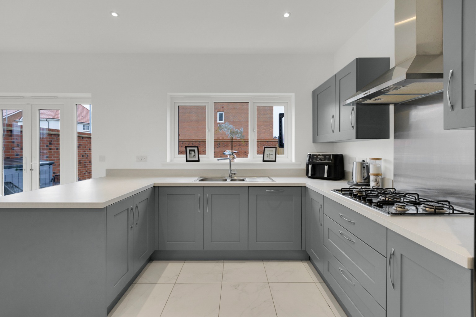 4 bed detached house for sale in Clive Road, Crewe, Cheshire, CW1 5BJ  - Property Image 9