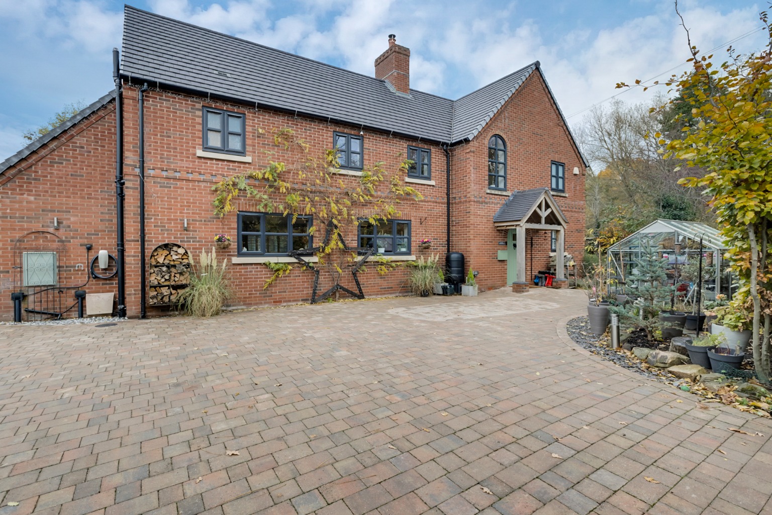 4 bed detached house for sale in London Road, Holmes Chapel, Crewe, Cheshire, CW4 8AY 3