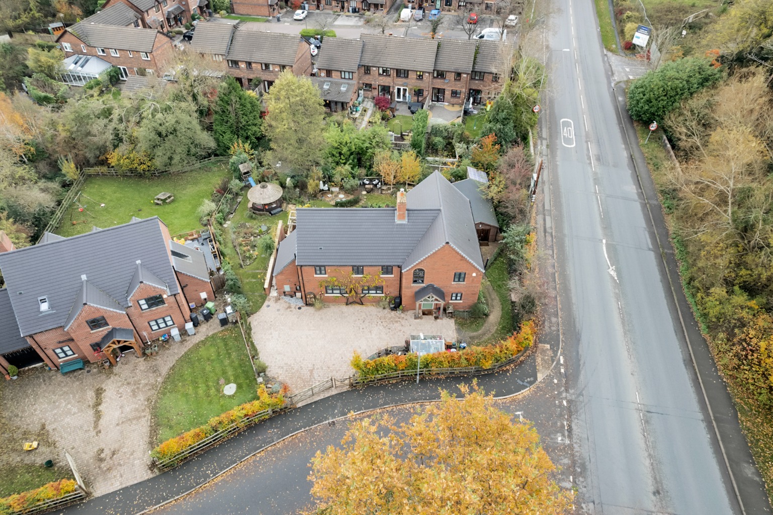 4 bed detached house for sale in London Road, Holmes Chapel, Crewe, Cheshire, CW4 8AY  - Property Image 38