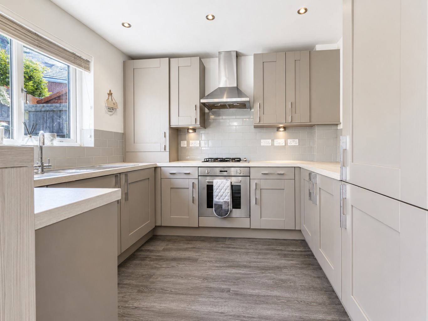 3 bed semi-detached house for sale in George Gallimore Drive, Haslington, Cheshire, CW1 5AQ  - Property Image 6