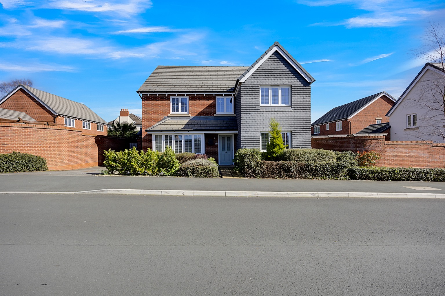 5 bed detached house for sale in Canon Ward Way, Haslington, Cheshire, CW1 5AA  - Property Image 1