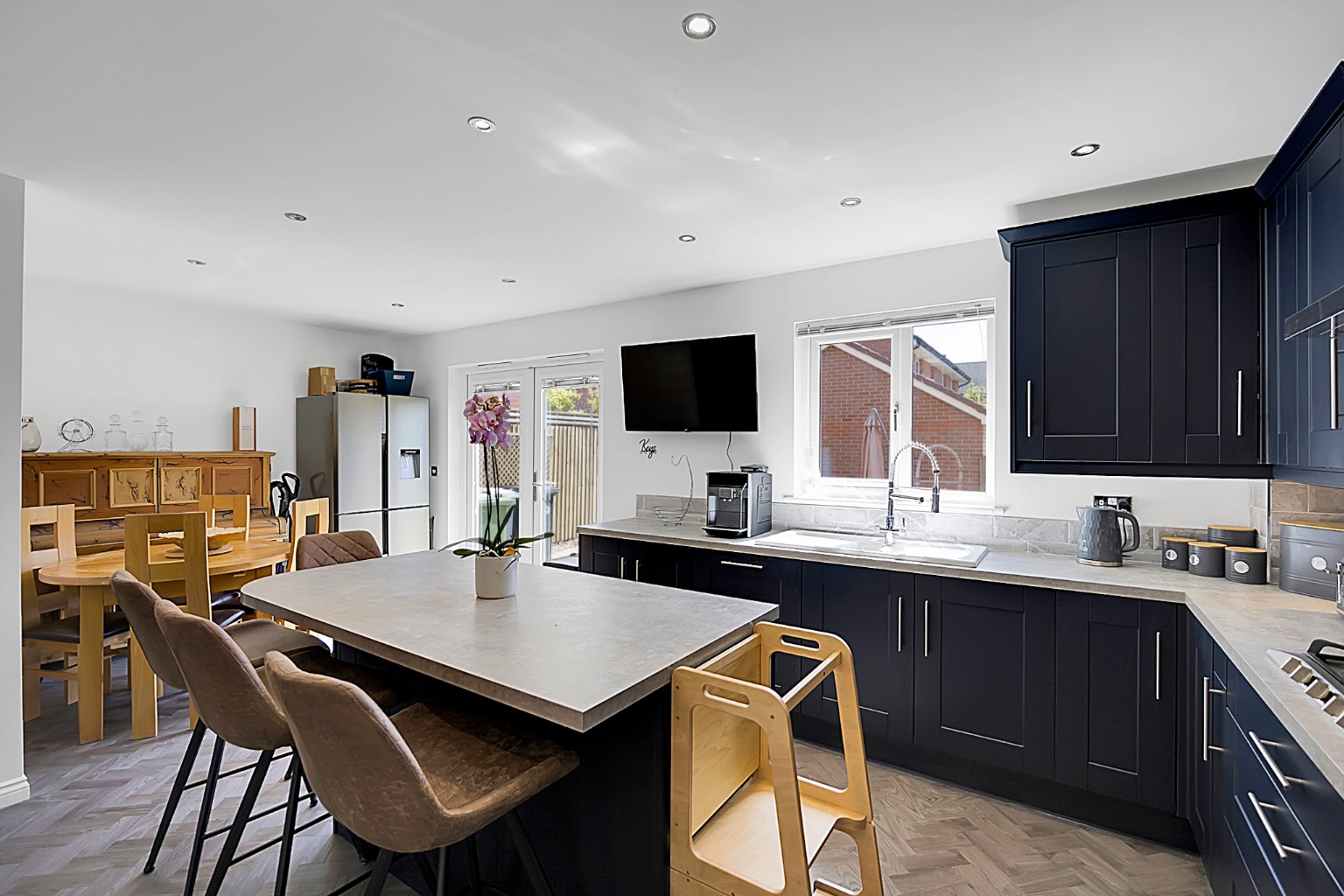 5 bed detached house for sale in Sandland Grove, Nantwich, Cheshire, CW5 6GF  - Property Image 5