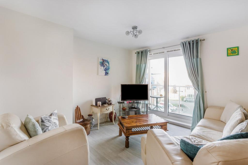 1 bed flat to rent in Fenbridge House, 5 Rubeck Close, Redhill, RH1 5