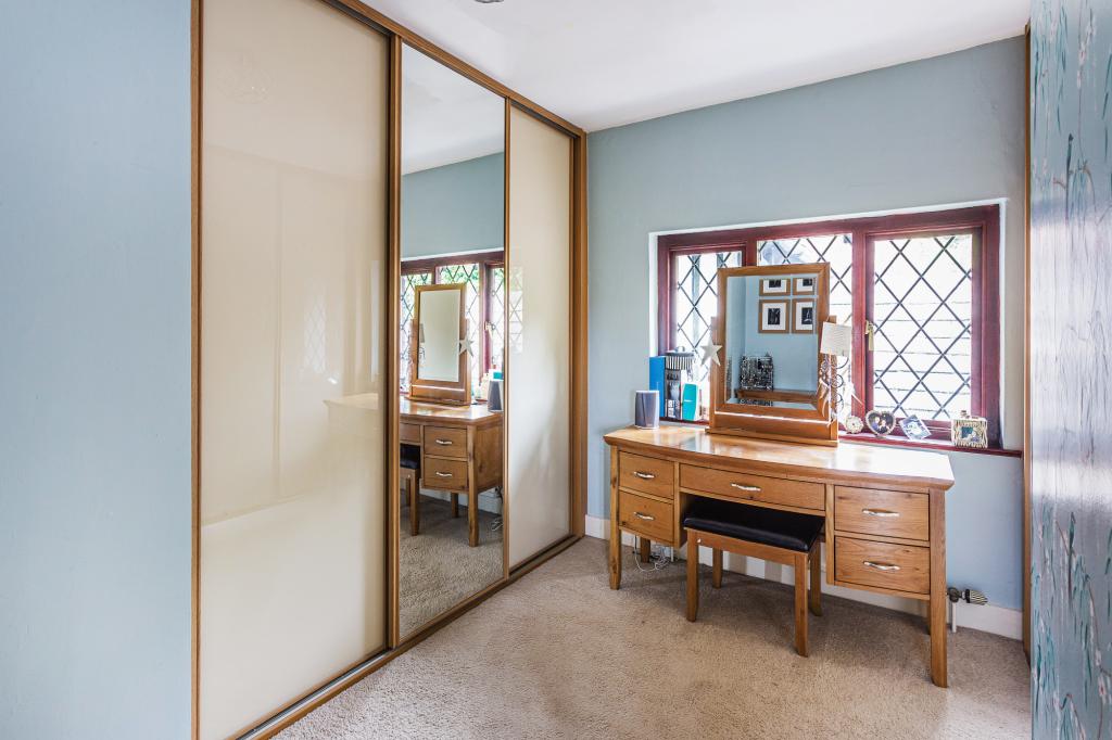 4 bed detached house to rent in Brushwood Chichester Road, Dorking, RH4 9