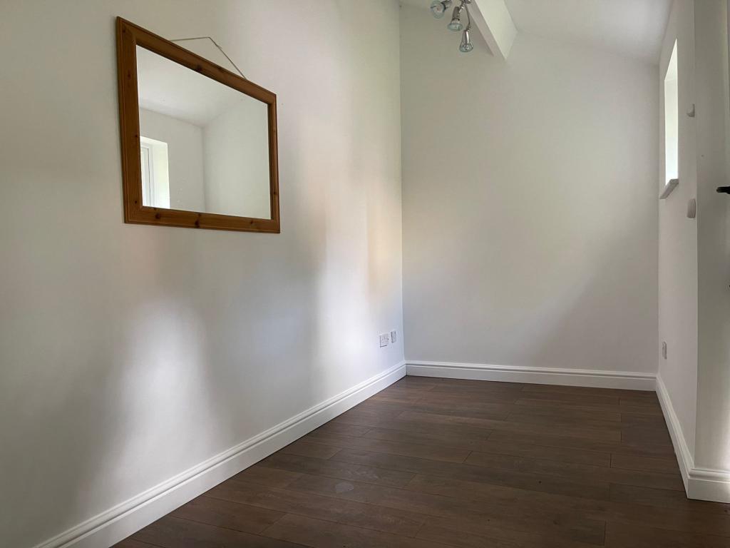 1 bed flat to rent in Falkland Road,  Dorking, RH4 6