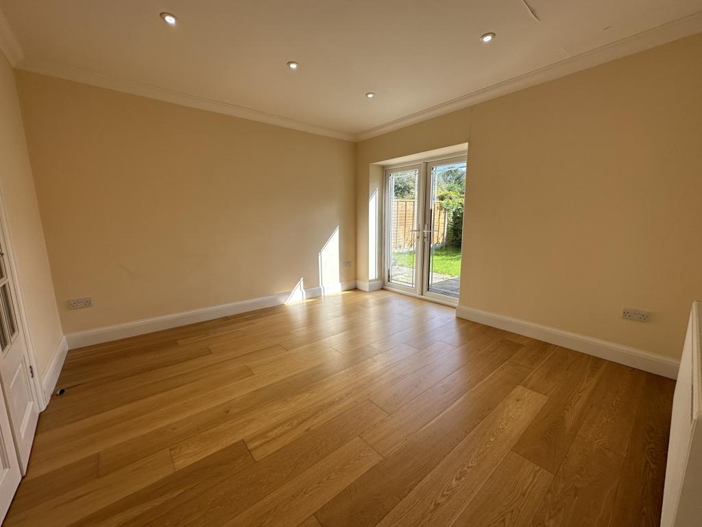 3 bed semi-detached house to rent in Station Road,  Billingshurst, RH14 3