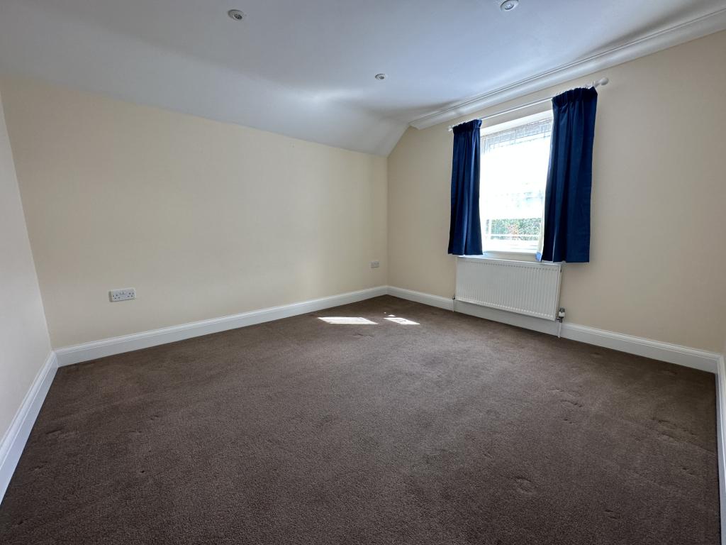3 bed semi-detached house to rent in Station Road,  Billingshurst, RH14  - Property Image 8