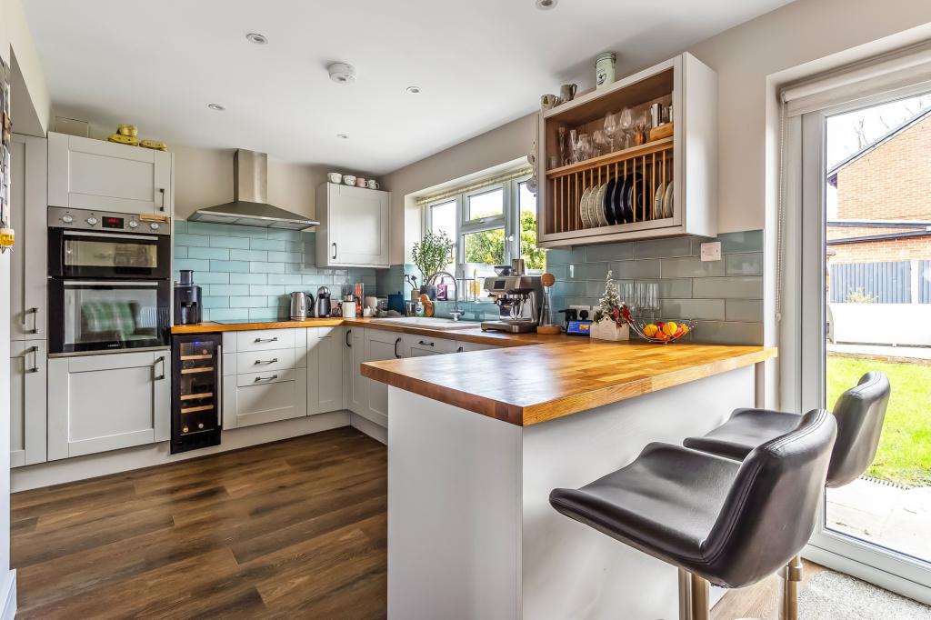 3 bed detached house to rent in Singleton Road,  Horsham, RH12  - Property Image 5