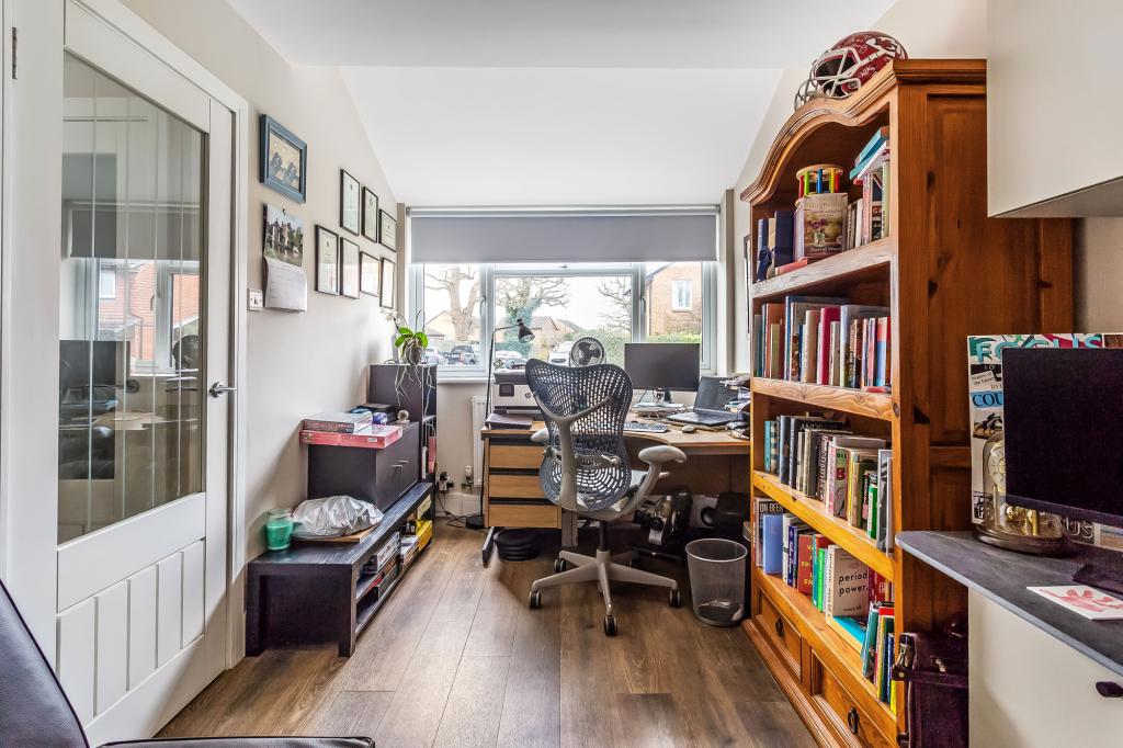 3 bed detached house to rent in Singleton Road,  Horsham, RH12  - Property Image 8