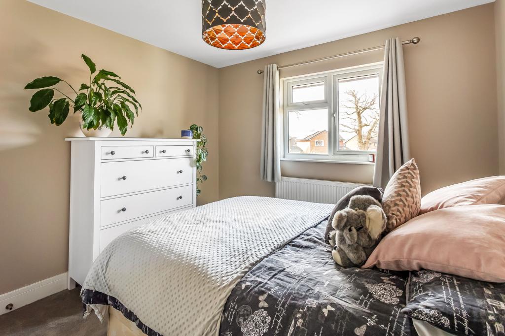 3 bed detached house to rent in Singleton Road,  Horsham, RH12 10