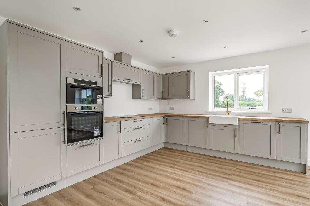 3 bed end of terrace house for sale in Kites Barn Lower Duxhurst Farm, Reigate, RH2 3