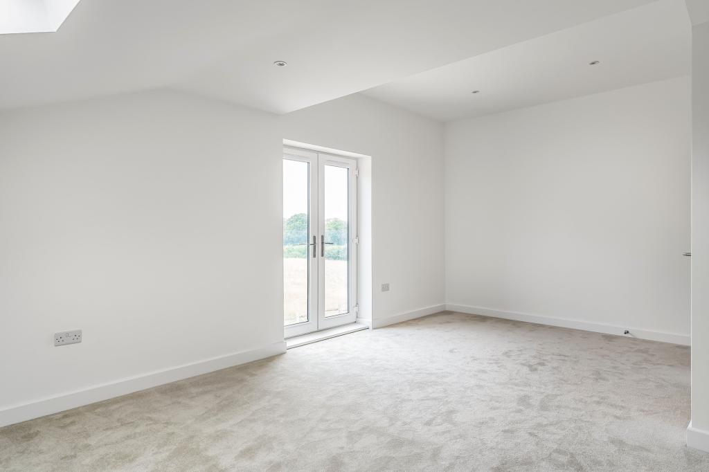 3 bed end of terrace house for sale in Kites Barn Lower Duxhurst Farm, Reigate, RH2 5