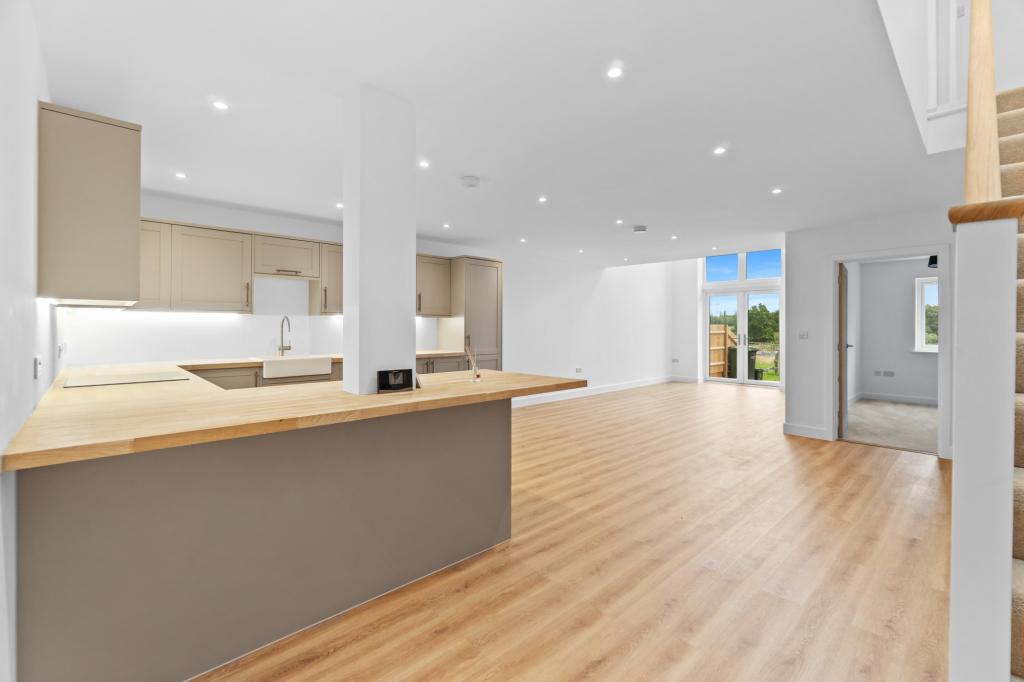 3 bed terraced house for sale in Fox Barn Lower Duxhurst Farm, Reigate Road, Reigate, RH2  - Property Image 3