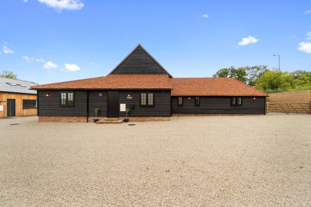 4 bed barn conversion for sale in Williams Barn Lower Duxhurst Farm, Reigate Road, Reigate, RH2  - Property Image 11