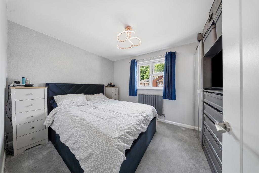 2 bed end of terrace house for sale in Nursery Close, Dorking, RH5 5