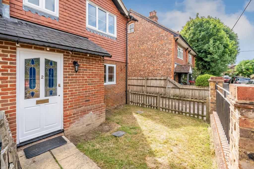 4 bed semi-detached house to rent in Village Street, Newdigate, Dorking, RH5 1