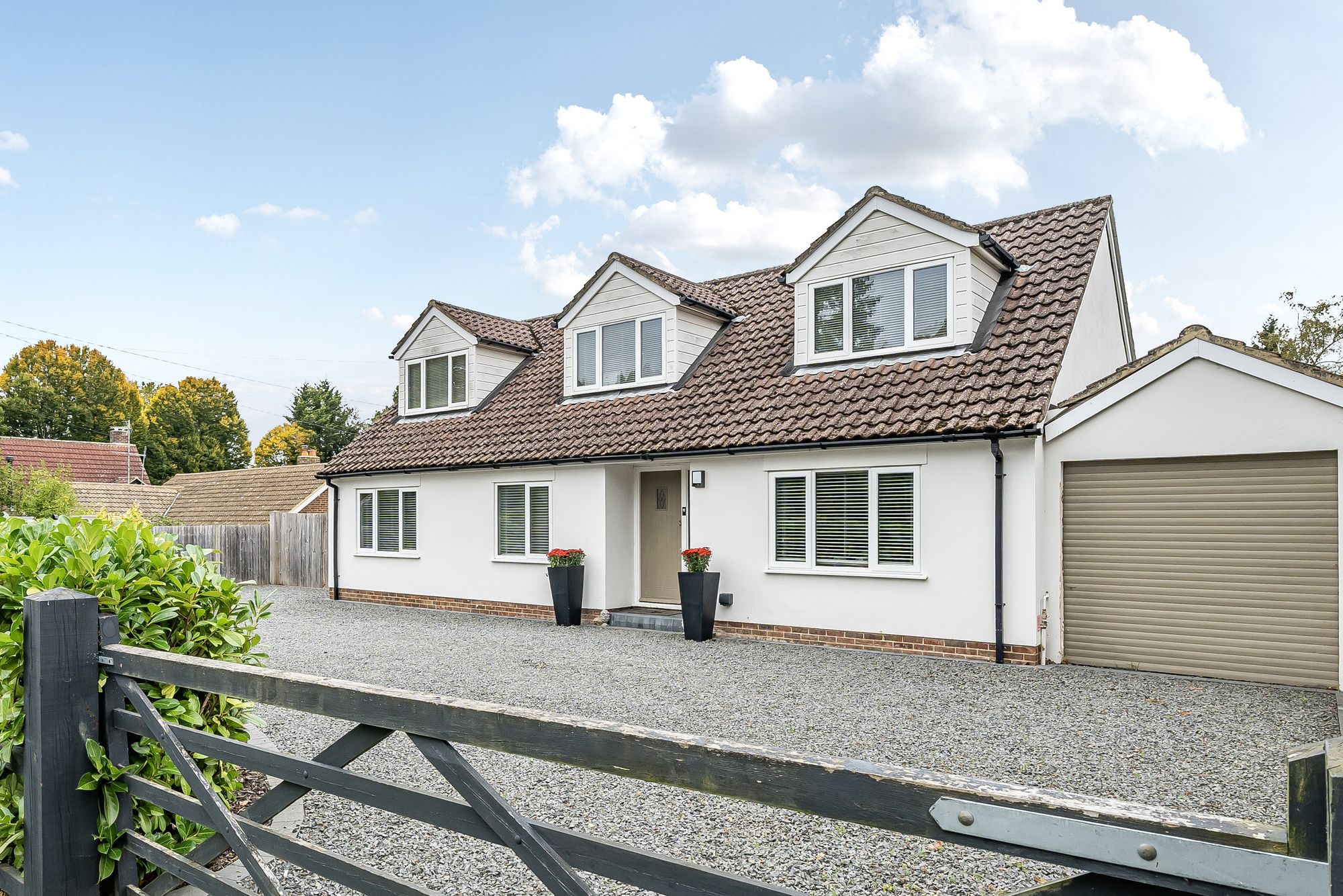 4 Bed Detached House For Sale In The Drive, Ifold, RH14
