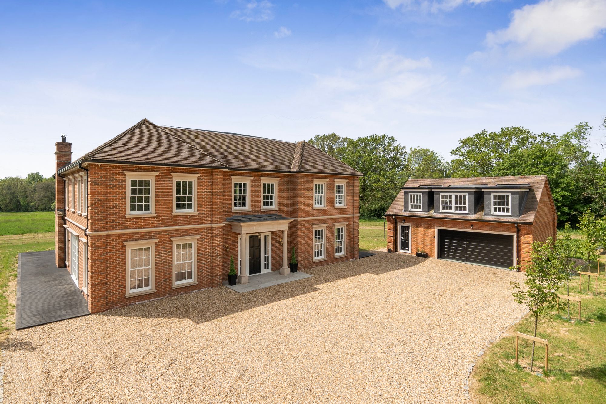 4 Bed Detached House For Sale In Roundstreet Common, Wisborough Green, RH14