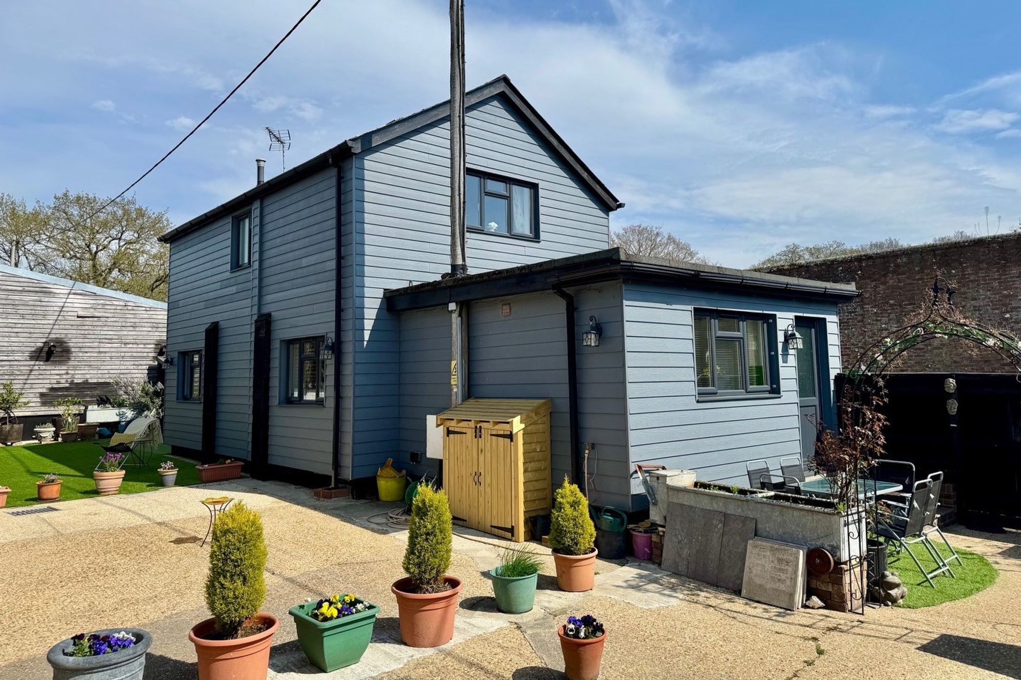 2 Bed Detached House For Sale In Muntham Drive, Barns Green, RH13