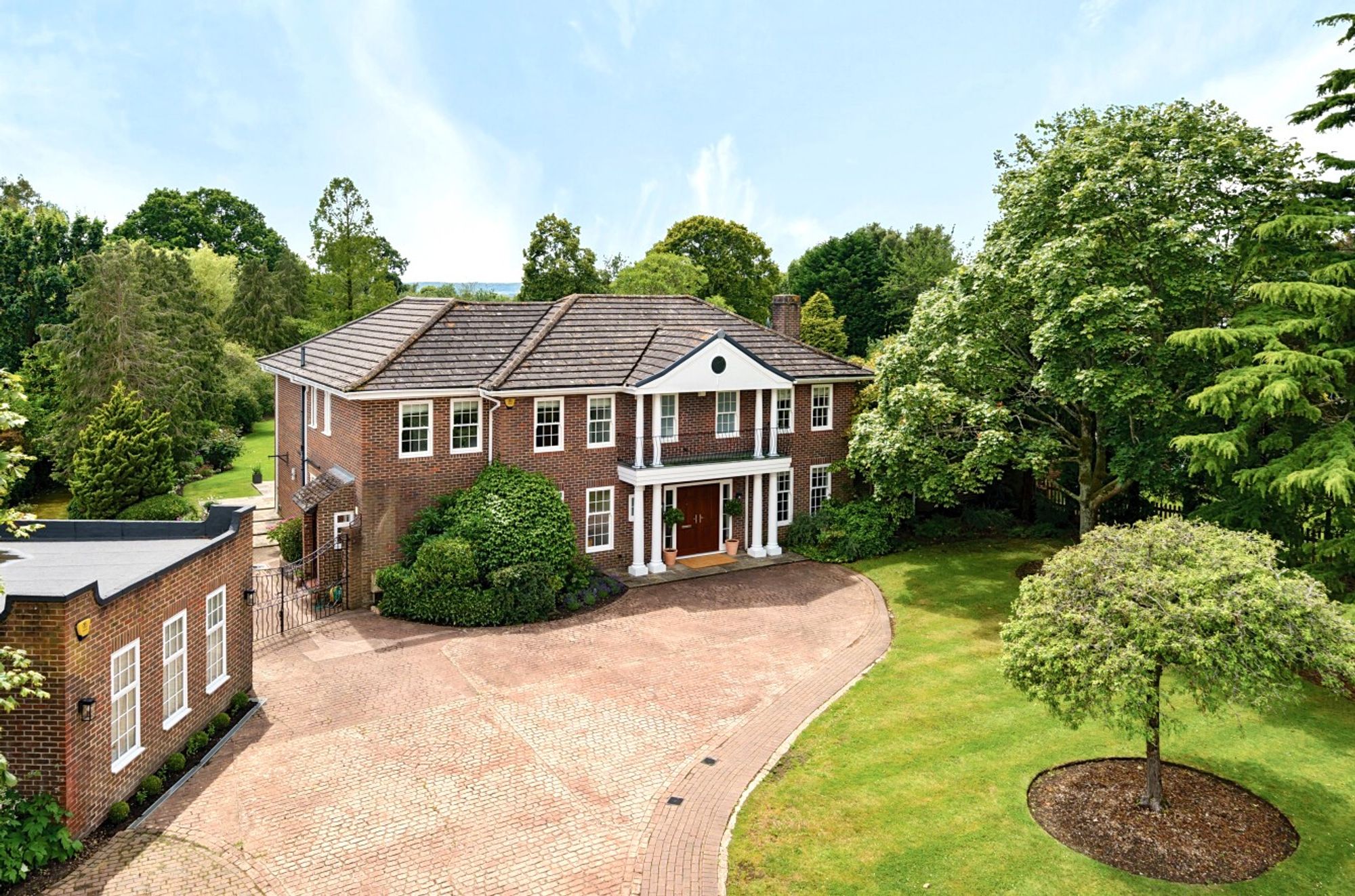 4 Bed Detached House For Sale In Mill Lane, Partridge Green, RH13