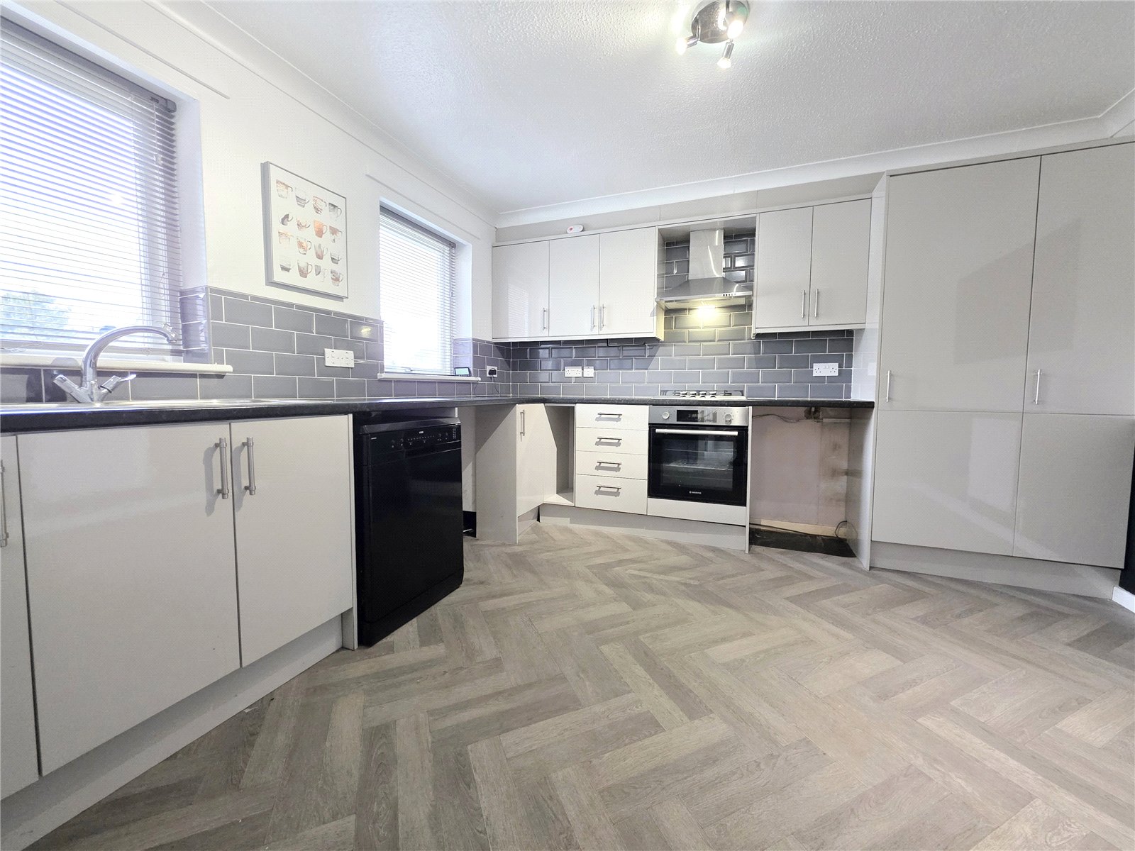 3 Bed Terraced House For Sale In Hartford Close, Rayleigh, SS6