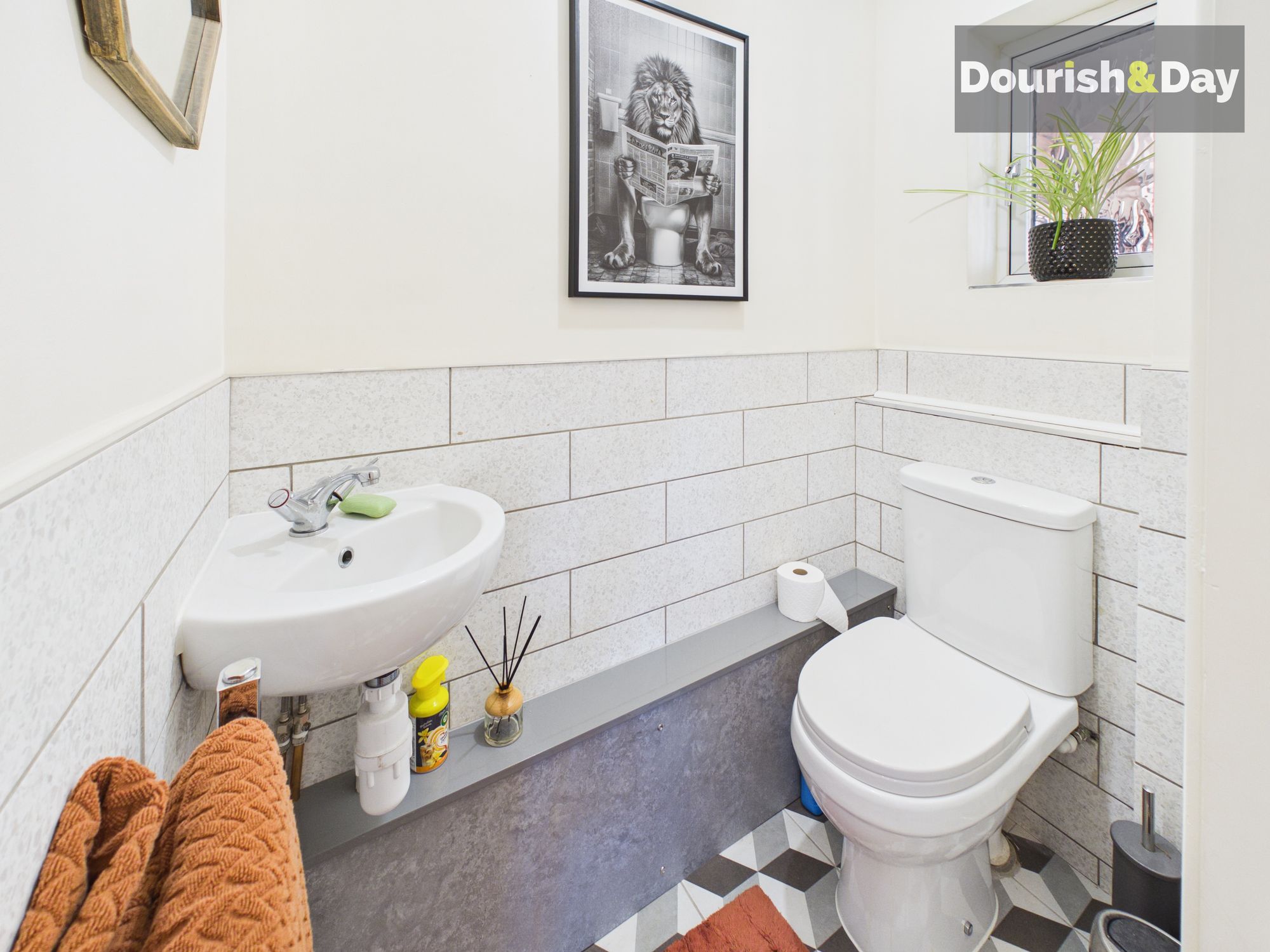 4 bed detached house for sale in Micklewood Close, Penkridge, ST19  - Property Image 6
