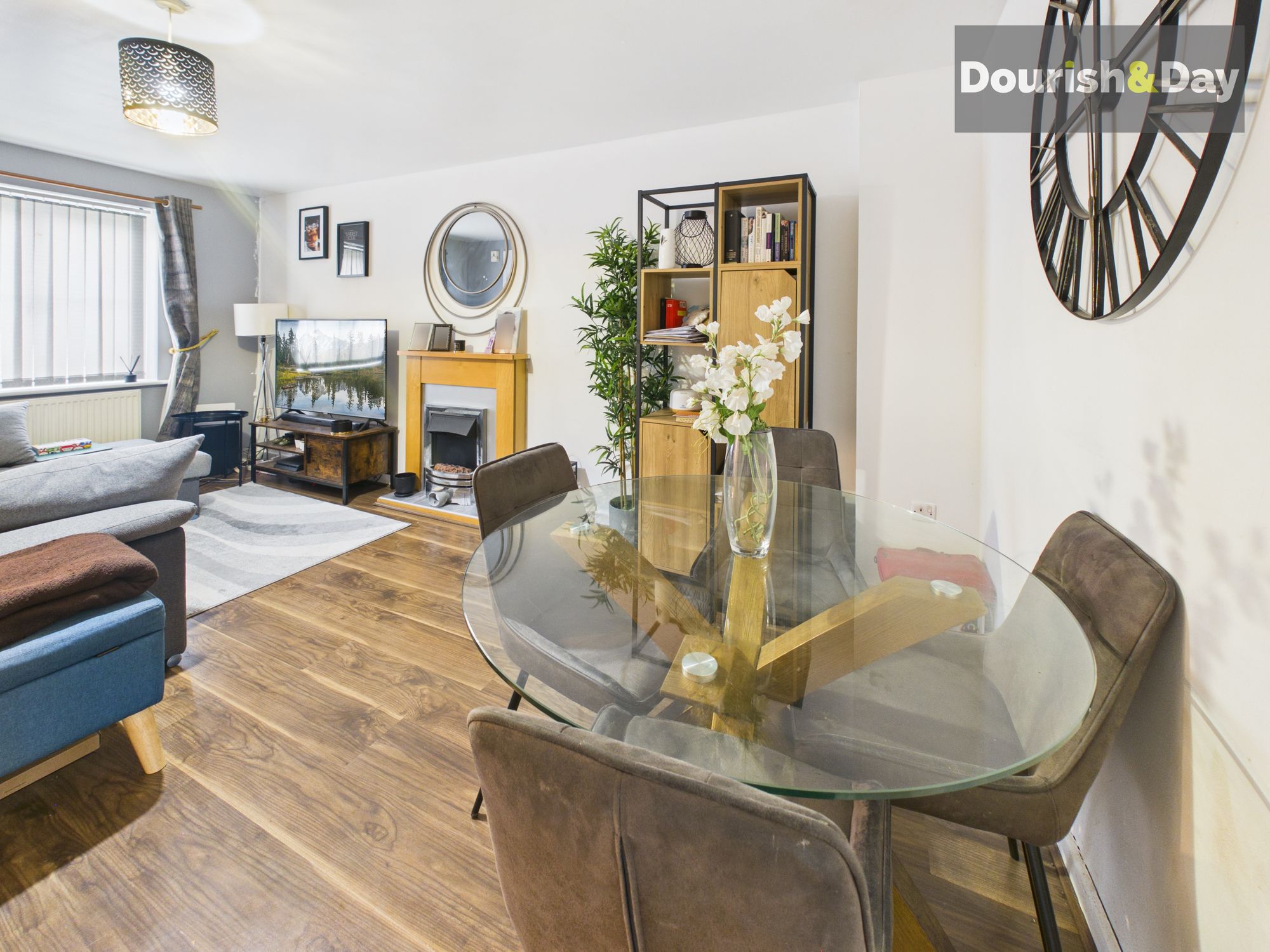 3 bed terraced house for sale in Stanley Road, Wolverhampton, WV10 - Property Image 3