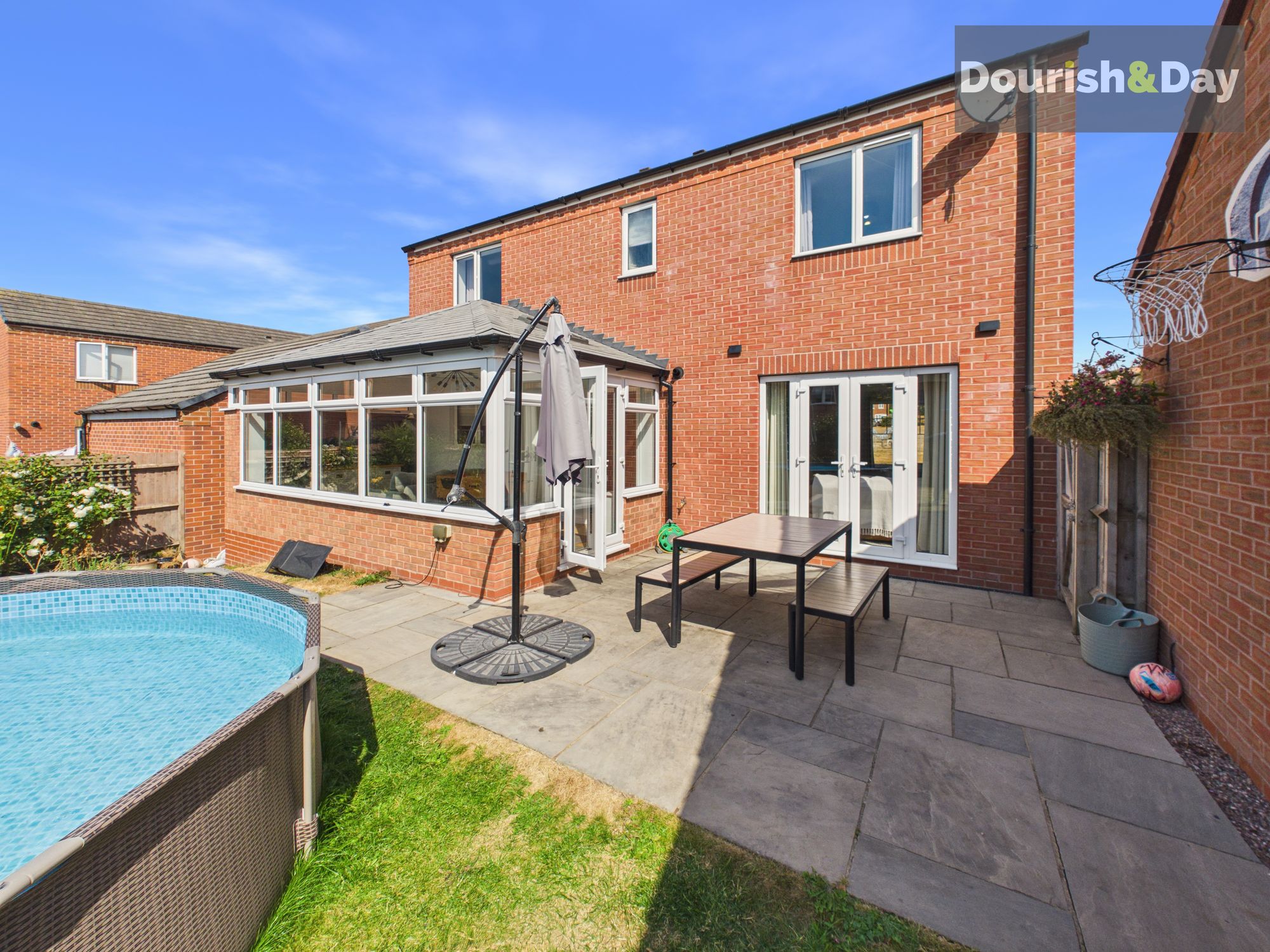 4 bed detached house for sale in Queens Drive, Hixon, ST18 - Property Image 4