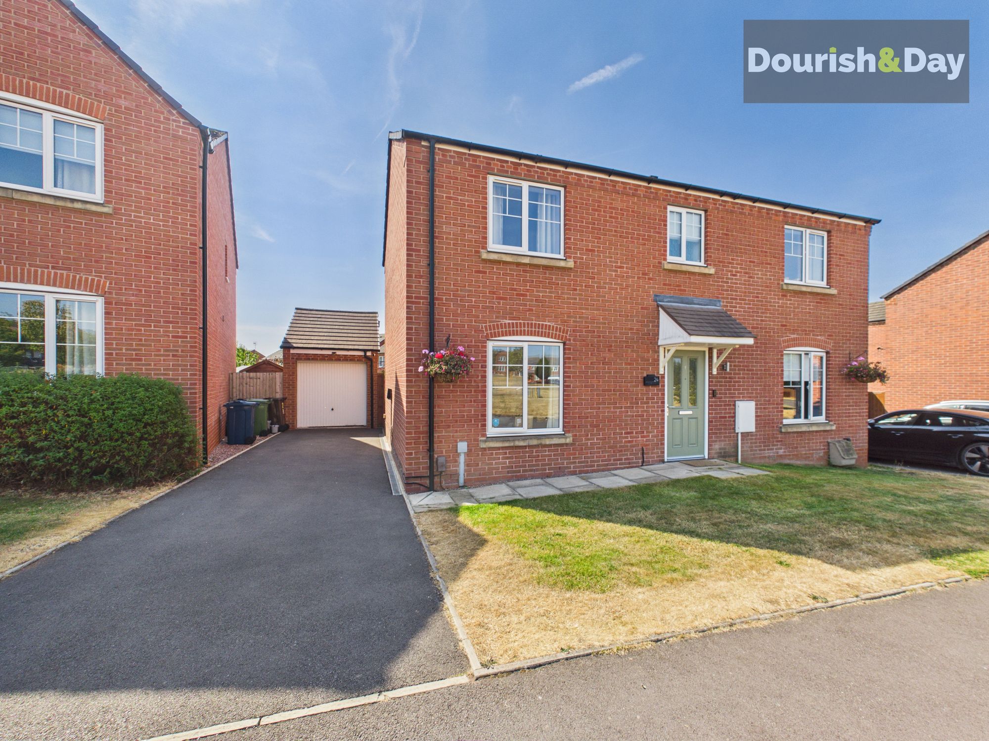 4 bed detached house for sale in Queens Drive, Hixon, ST18 - Property Image 1