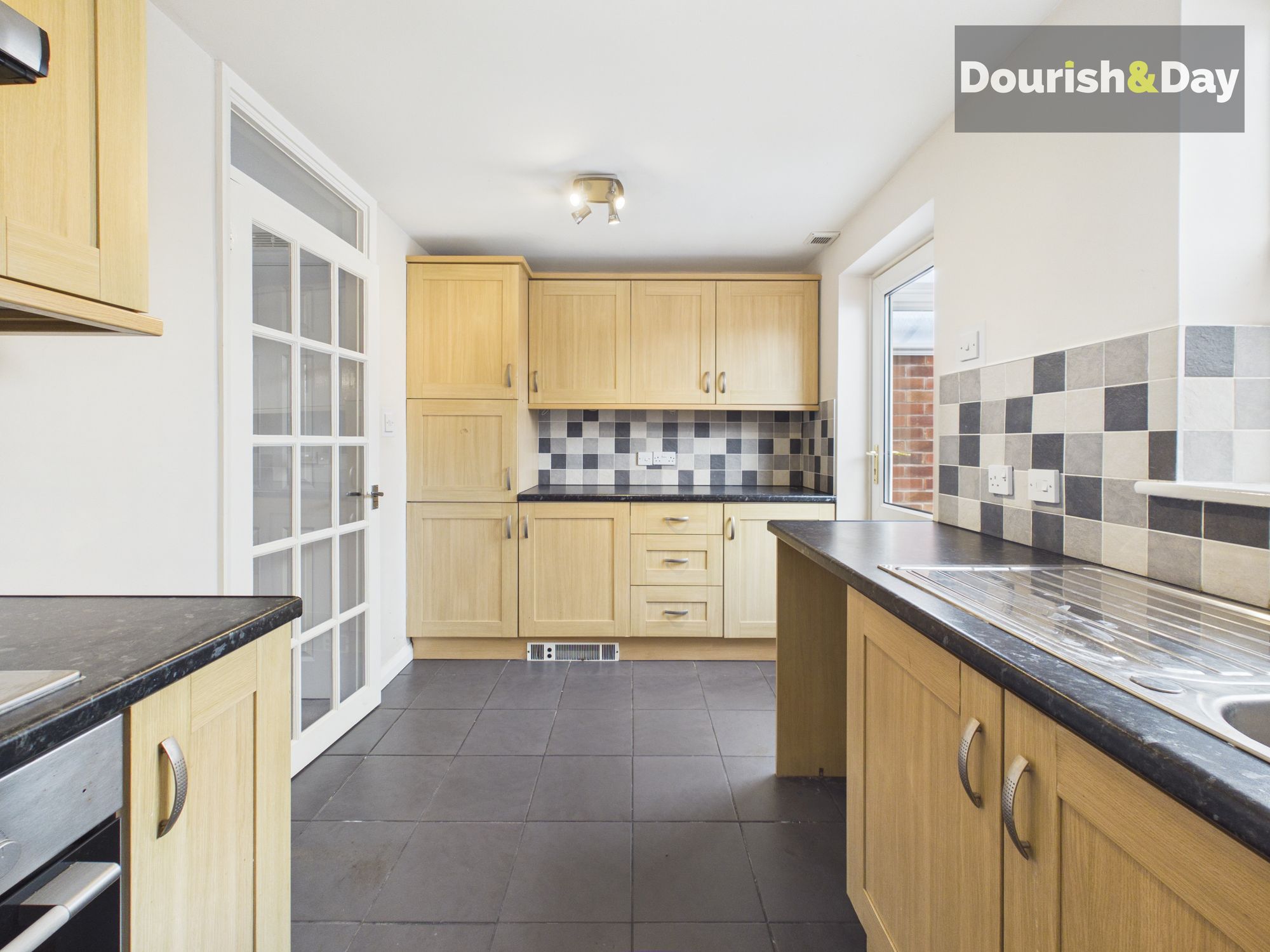 2 bed terraced house for sale in The Haybarn, Stafford, ST16  - Property Image 6
