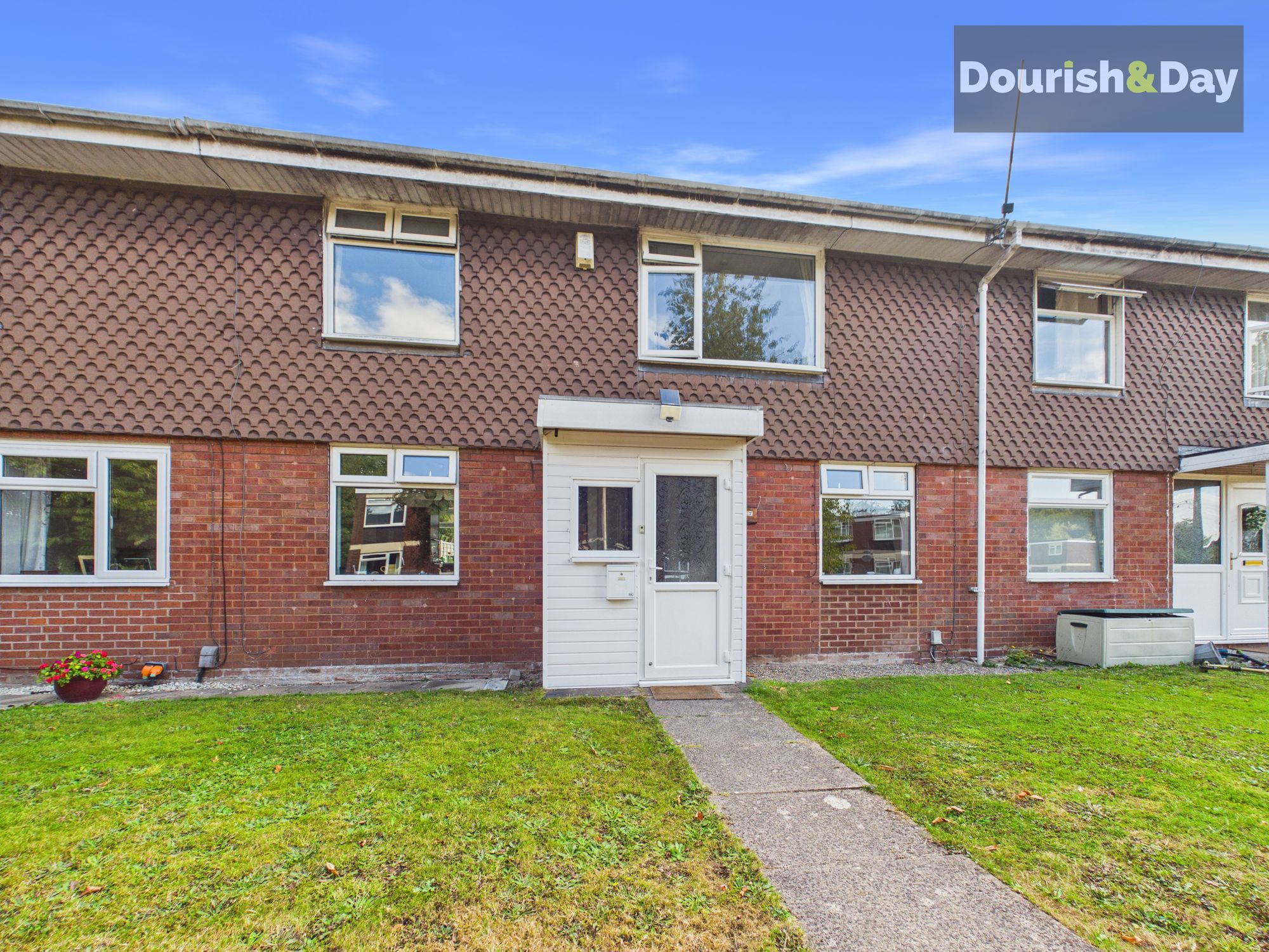 3 bed terraced house for sale in Lilac Grove, Stafford, ST17 - Property Image 1