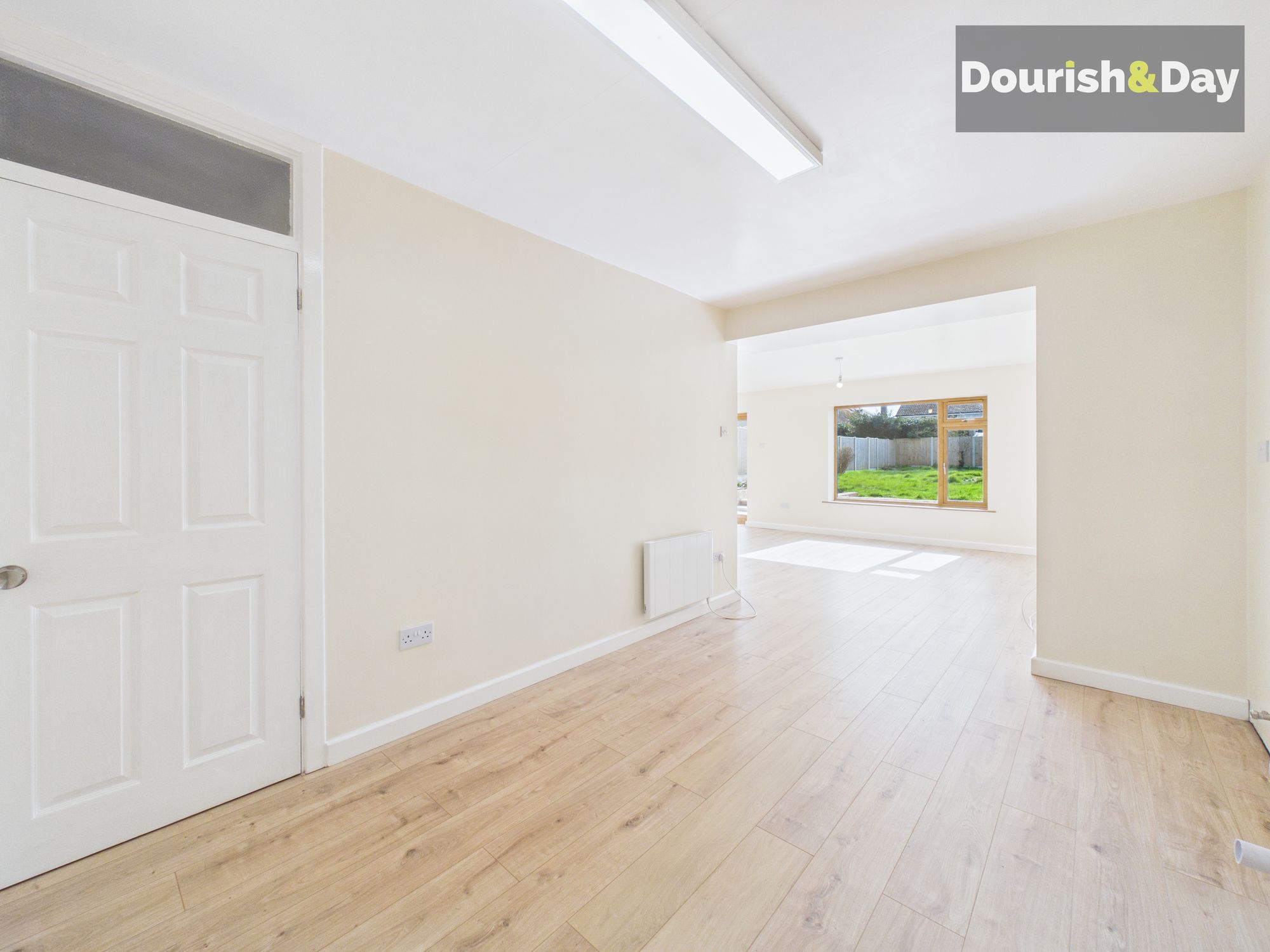 2 bed semi-detached bungalow for sale in Camelford Close, Stafford, ST17 - Property Image 6
