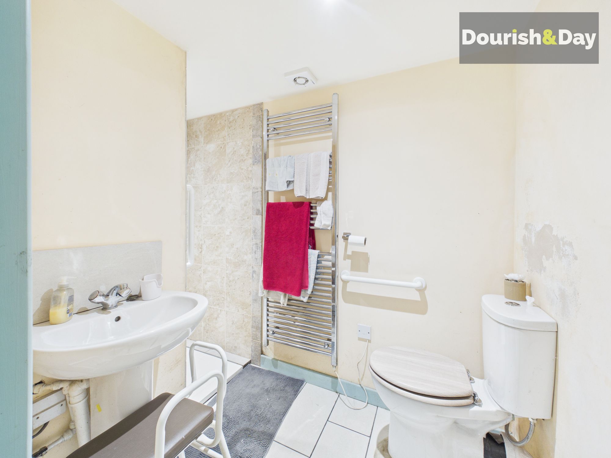 6 bed detached house for sale in Gayton, Stafford, ST18 - Property Image 3