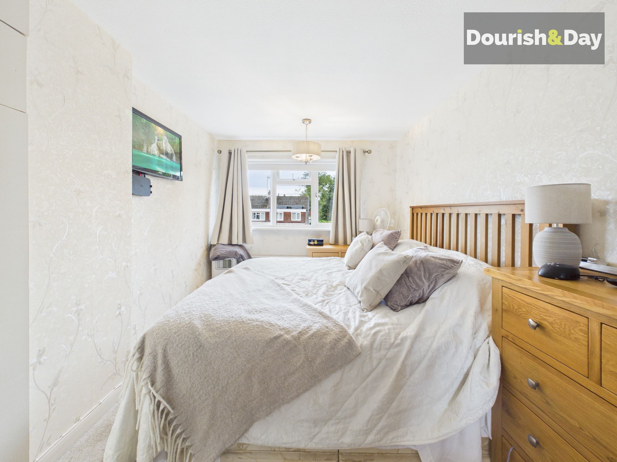 4 bed semi-detached house for sale in Oldfields Crescent, Great Haywood, ST18 - Property Image 16