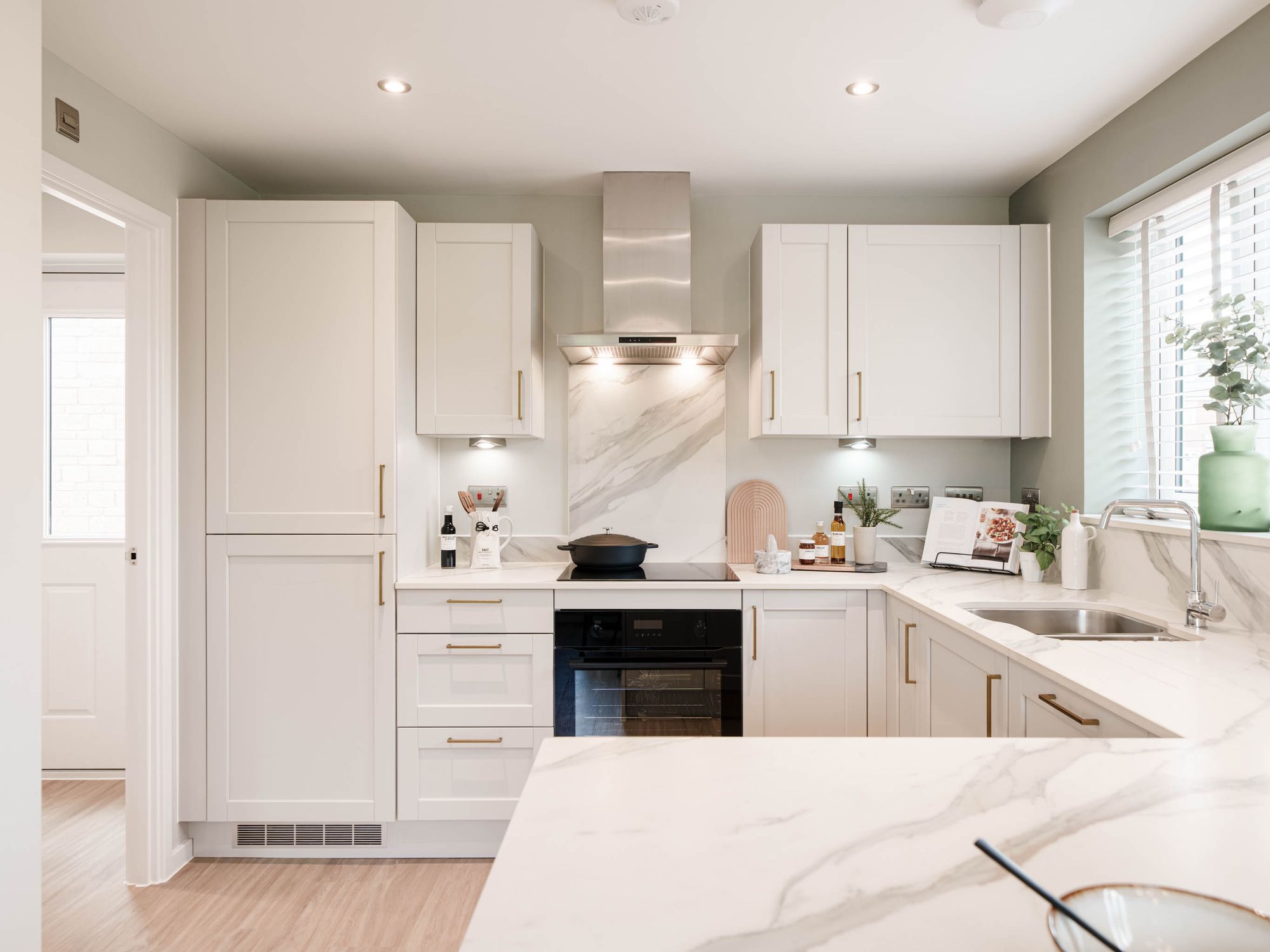 3 bed detached house for sale in Alnwick Place, Stafford, ST16 - Property Image 5