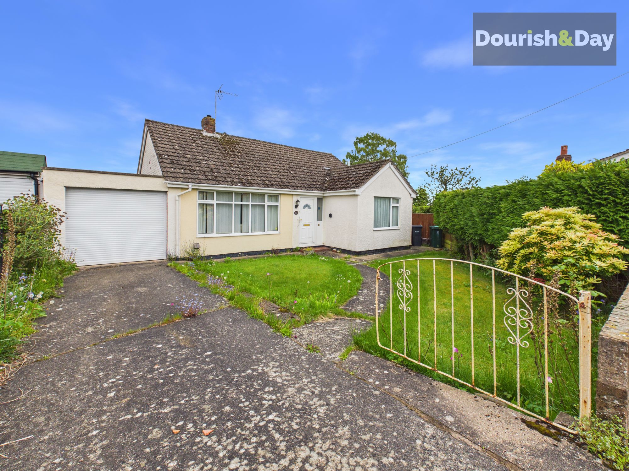 2 bed detached bungalow for sale in Hebers Close, Oathills, SY14 - Property Image 1