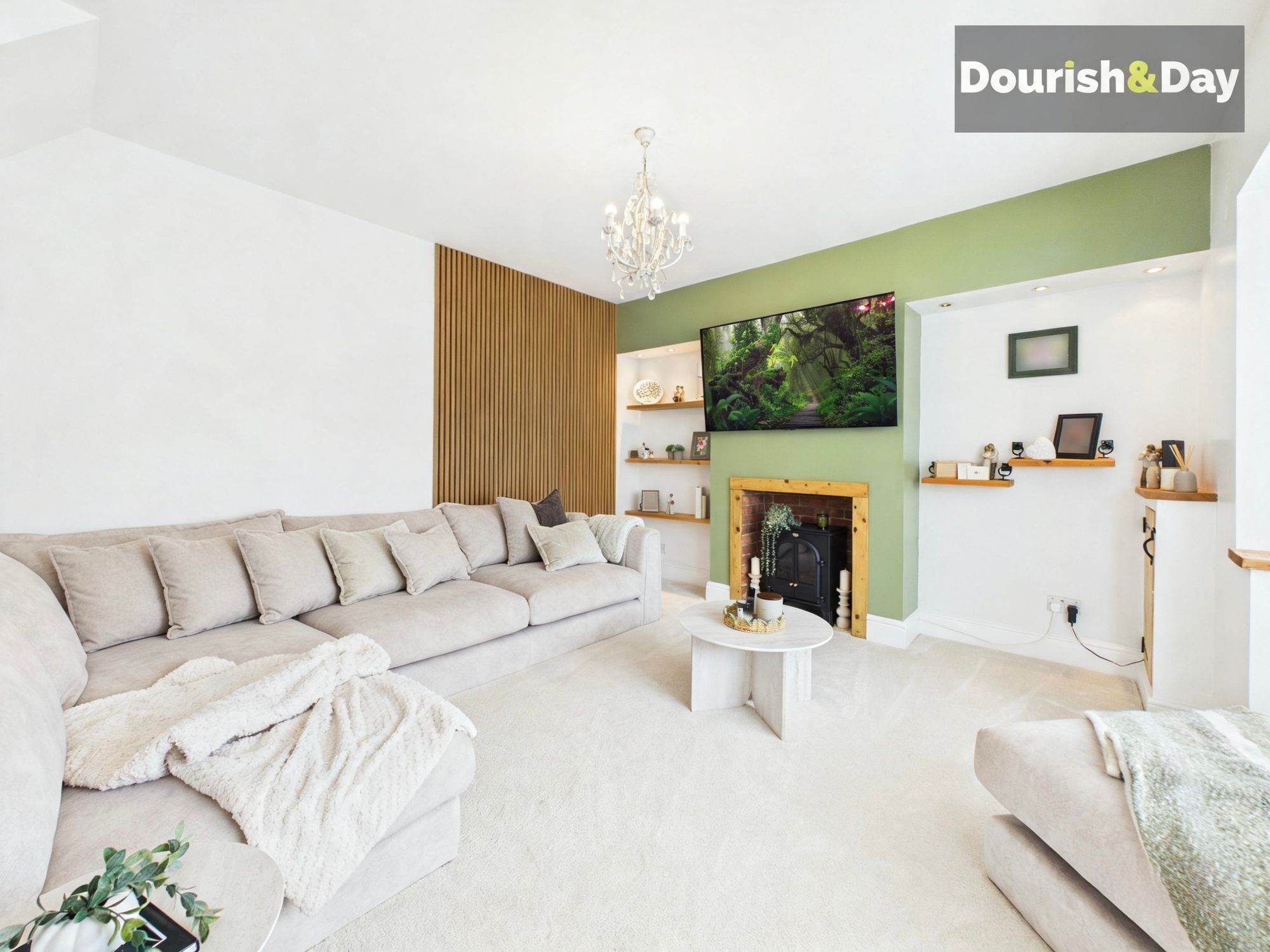 4 bed semi-detached house for sale in Noose Lane, Willenhall, WV13 - Property Image 2