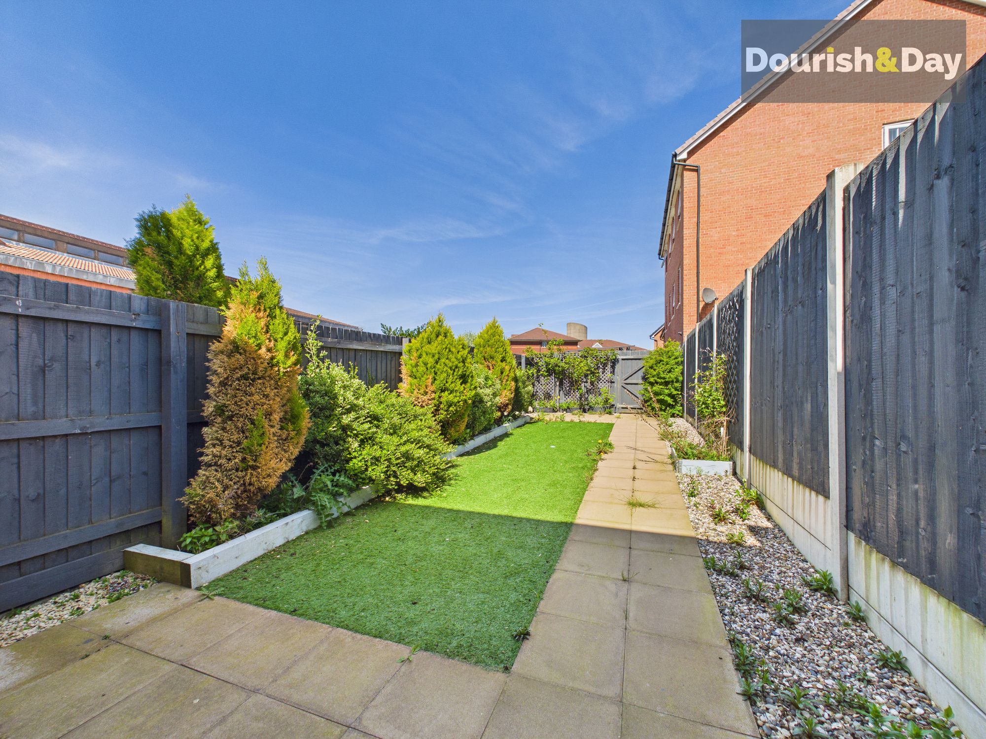 2 bed mid-terraced house for sale in Buttermere Close, Yarnfield, ST15 - Property Image 4